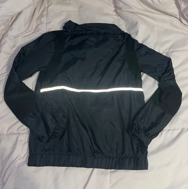 Fabletics Windbreaker Jacket - Image 3