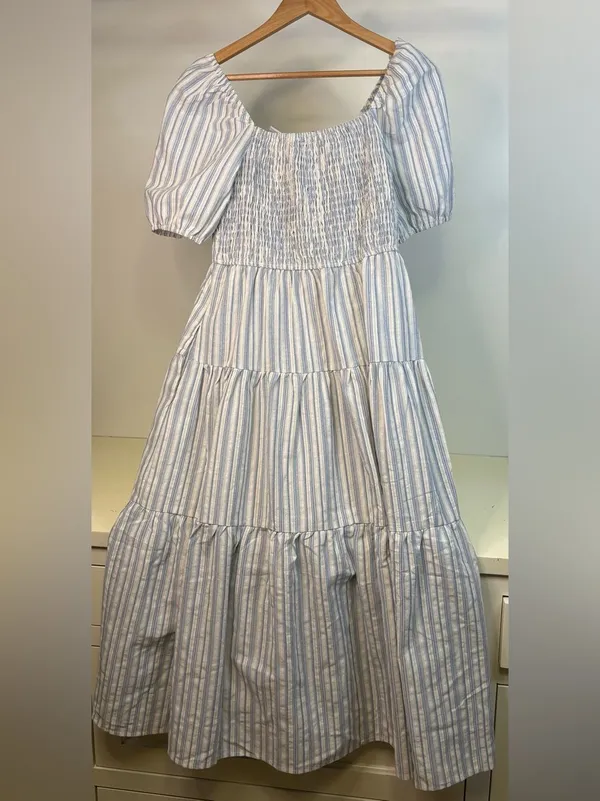 She & Sky NWT - Striped Tiered Maxi Dress with Front Bow Detail- sz Large - Image 3