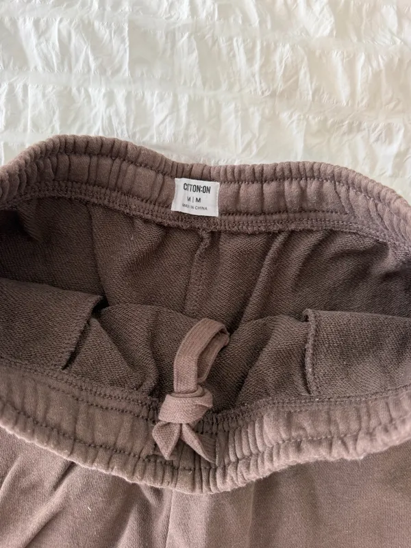 Cotton On Sweatshorts - Image 4