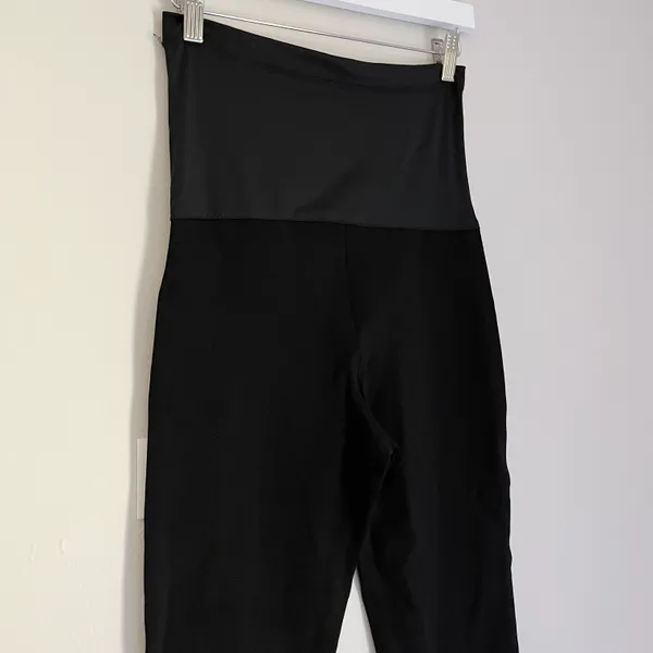 NWT Women’s Full Panel Maternity Leggings in Black Size Small - Image 4