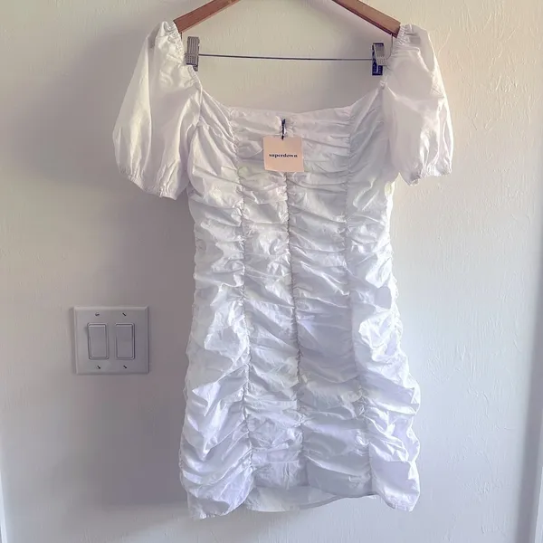 Superdown Rumor Ruched Dress in White‎ Sz L - Image 4