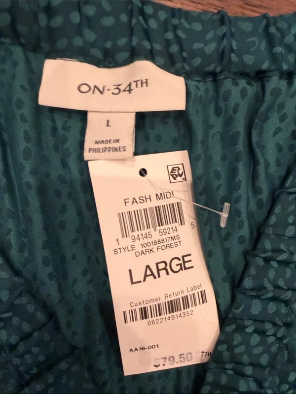 On 34th V-Neck Smocked MIDI Dress in Green - Large NWT - C60-011 - Image 2