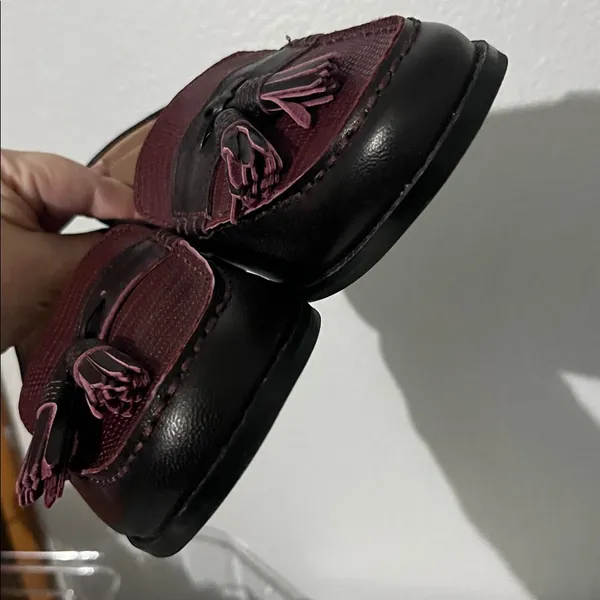 NYDJ Women’s Leather Burgundy Tassel Loafers Ariel Wine Size 8.5 - Image 8