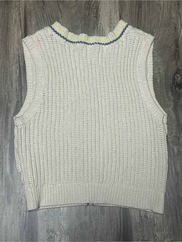 American Eagle Cream Cable Knit Sweater Vest Tipped Trim Size M - Image 4