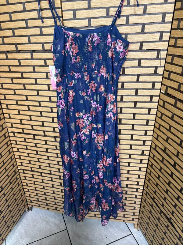 Emerald Sundae Navy Floral maxi dress size large - Image 3