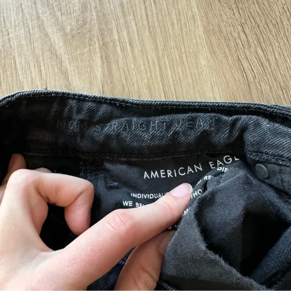 American Eagle Black Mom Straight Jean - Image 6