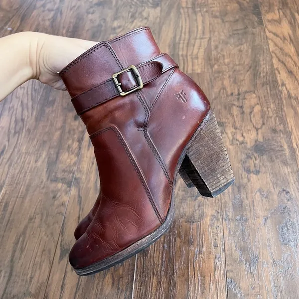 Frye • Patty Riding Bootie brown leather Redwood ankle boot heeled strap buckle - Image 12