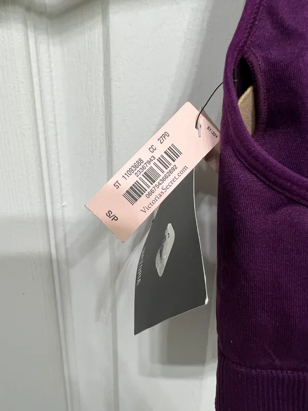 Victoria’s Secret Sports Bra – NWT - Image 4