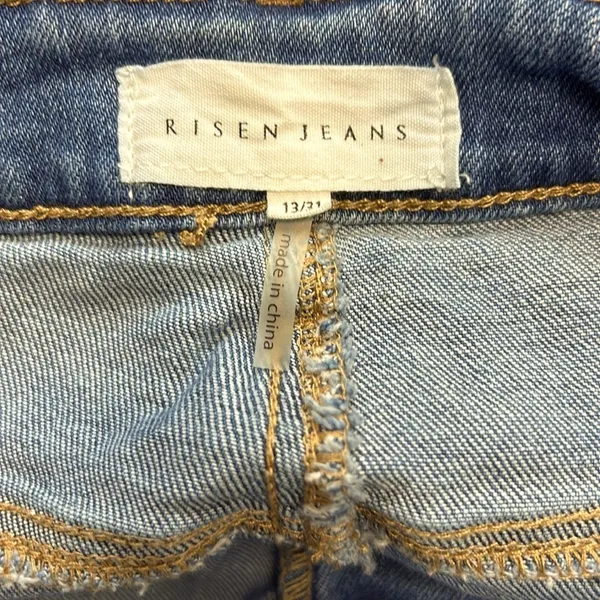 Risen Jeans High Rise Button Fly Distressed Frayed Raw Hem Stretchy‎ Size 13/31 - Image 8