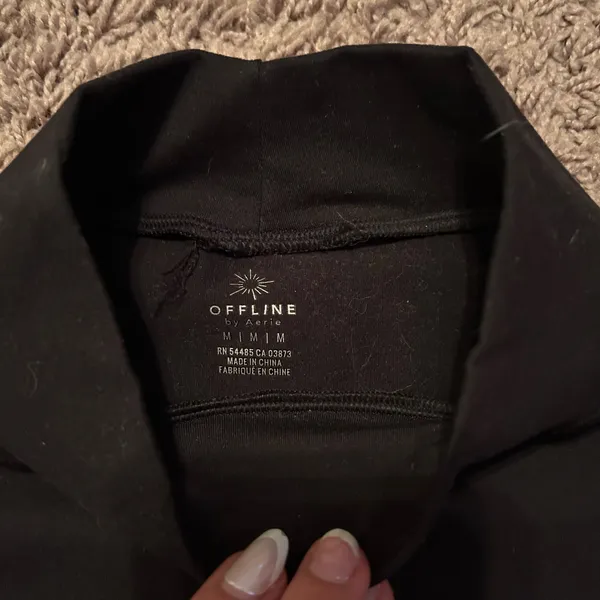 ‼️OFFLINE by Aerie Mock Neck Crop Long Sleeve‼️ - Image 3