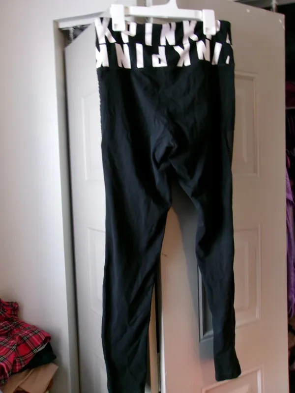 PINK Victoria's Secret pink all over band leggings in black and white size medium. - Image 3