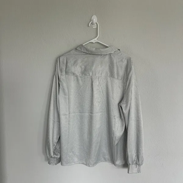 Cabi Striped Blouse Size Large   - Image 7