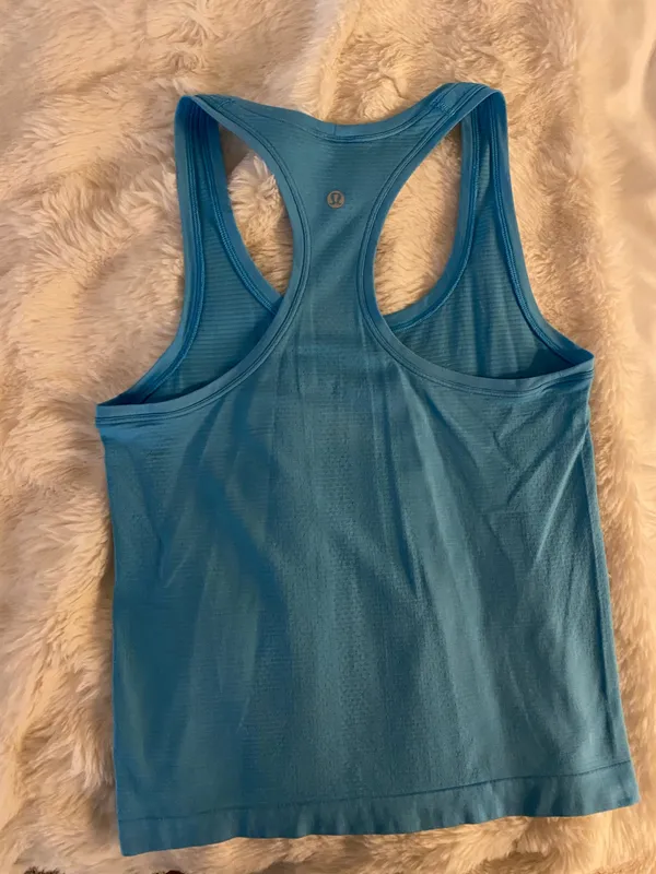 Lululemon Tank Swiftly Tech - Image 2