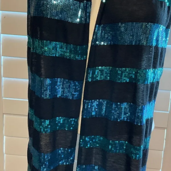 Elegant Striped Blue and Black Scarf - Image 3