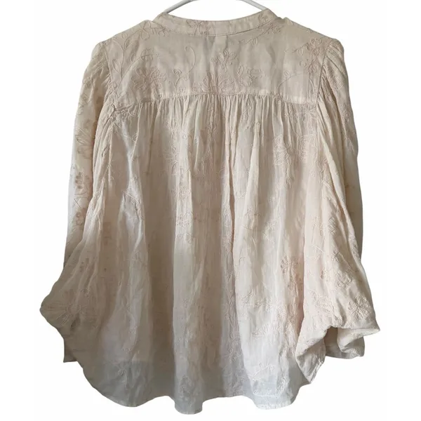 Anthropologie Pilcro Tavi Embroidered Button Down Blouse Bisque Women's Small‎ - Image 2