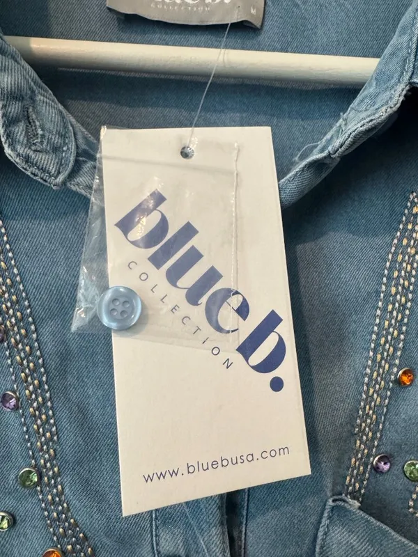 Blue B Chambray Embroidered Tunic Shirt Size Medium Rhinestone Studded Western - Image 8