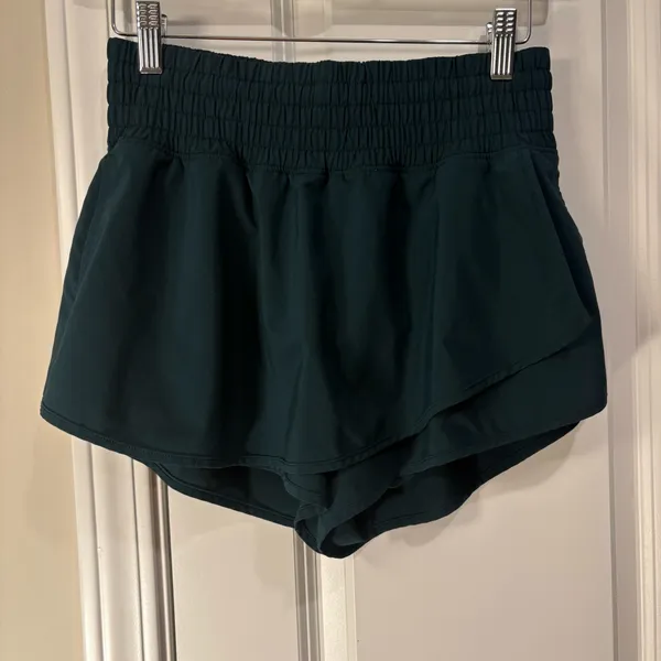 Offline by Aerie Low Rise Mini Activewear Skort Size Women’s Small - Image 3