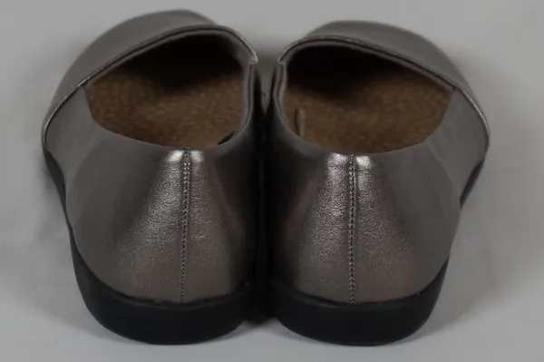 Dr. Scholls Advanced Comfort Series Silver Slip Ons Flats Womans Size 10 - Image 6