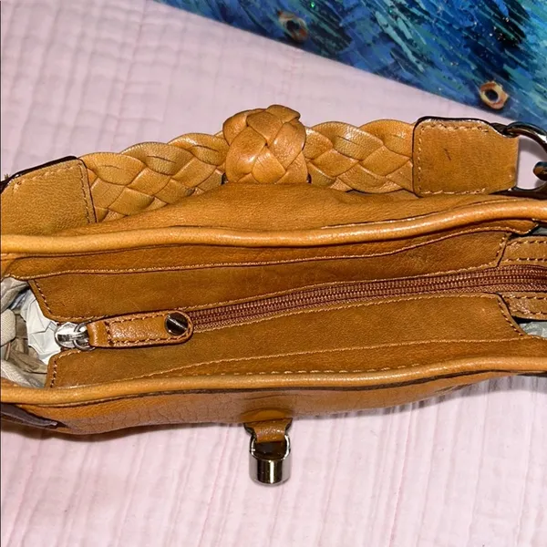 Michael Kors Tan Leather Handbag - Image 10