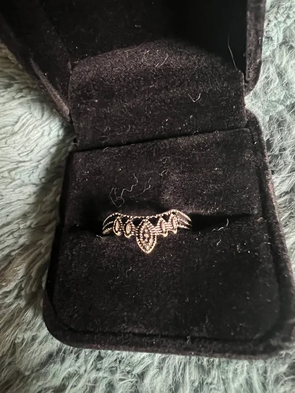 Women’s Stainless Steel Silver Band Size 7 - Image 2