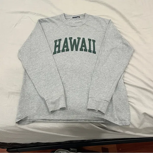 Brandy Melville hawaii long sleeve - Image 4