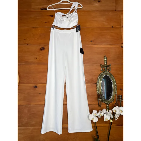NWT Lulus Flaunt It Like That White One-Shoulder Two-Piece Jumpsuit Party Size M - Image 2