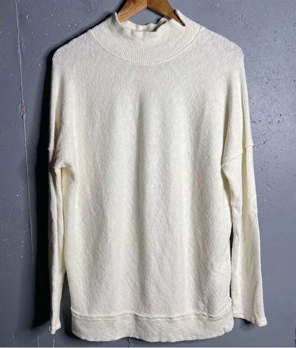 Free People Casey Tunic Sweater im Ivory. size Small. - Image 4