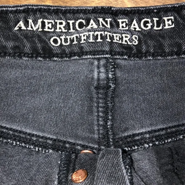 AMERICAN EAGLE SIZE 10 black distressed mini skirt - Image 3