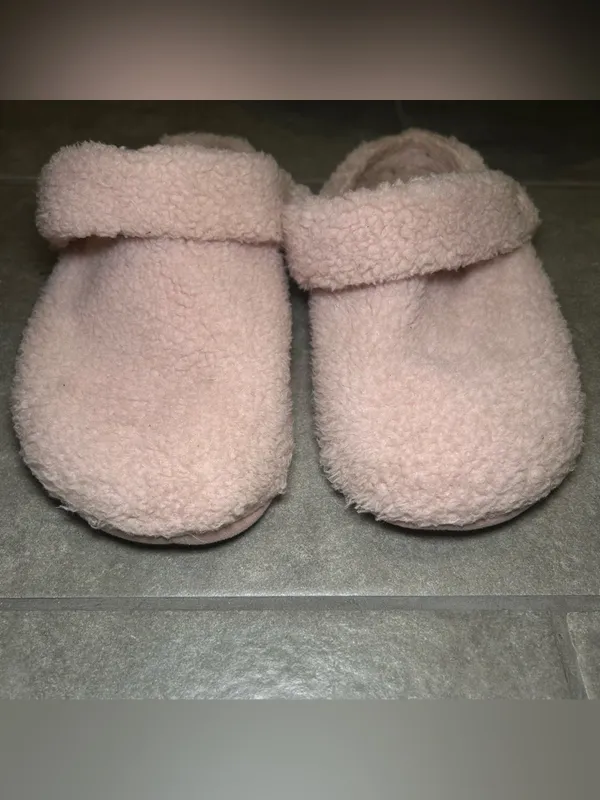 Crocs Classic Cozzzy Pink Loungewear Clog Slippers Women’s Shoe Size 8 - Image 3
