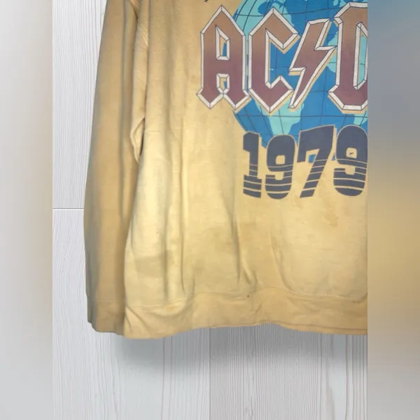 AC/DC Women’s Graphic 1979 Sweatshirt - Image 6