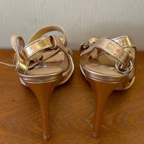 Steve Madden Women's High Heel Ankle Strap Sandal Rose Gold Sze 7 / 38 Sku 2869 - Image 10