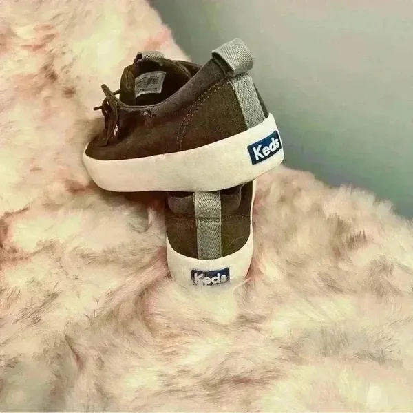 Keds Women's Olive Green Sneakers - Image 3