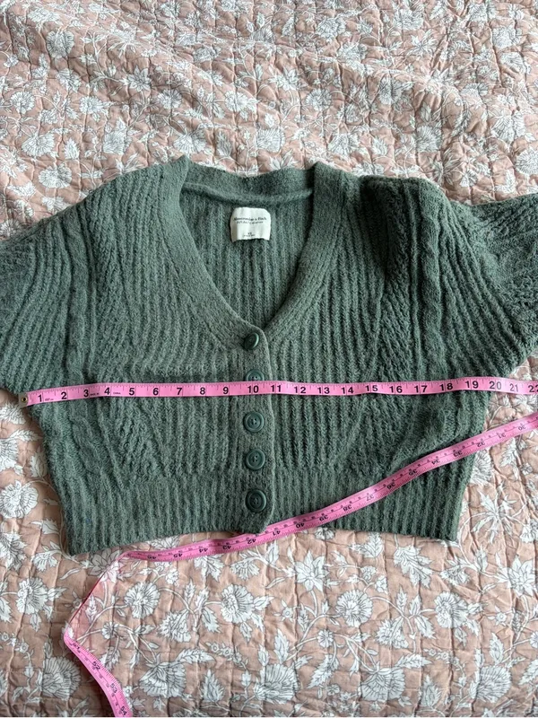 Abercrombie & Fitch Sage Green Cropped Cardigan XS - Image 7