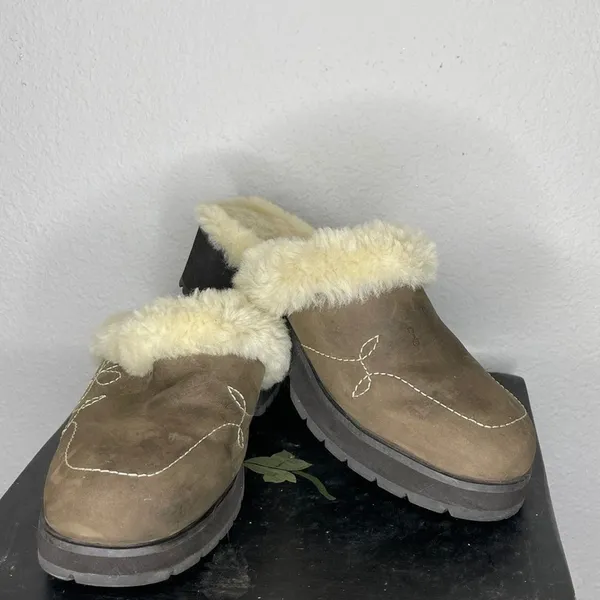UGG‎ 5464 Blossom Mules - Image 7