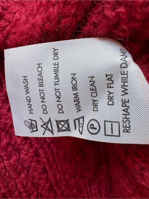 Aran Sweater Market XS Merino Wool Cable Knit Sweater Vest Red Ireland - Image 7