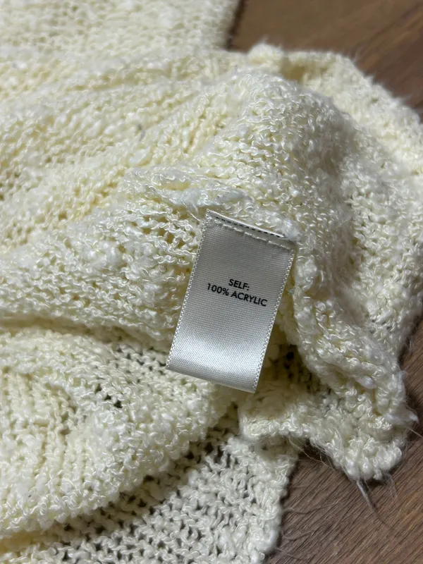 Buckle XL  sweater top - Image 7