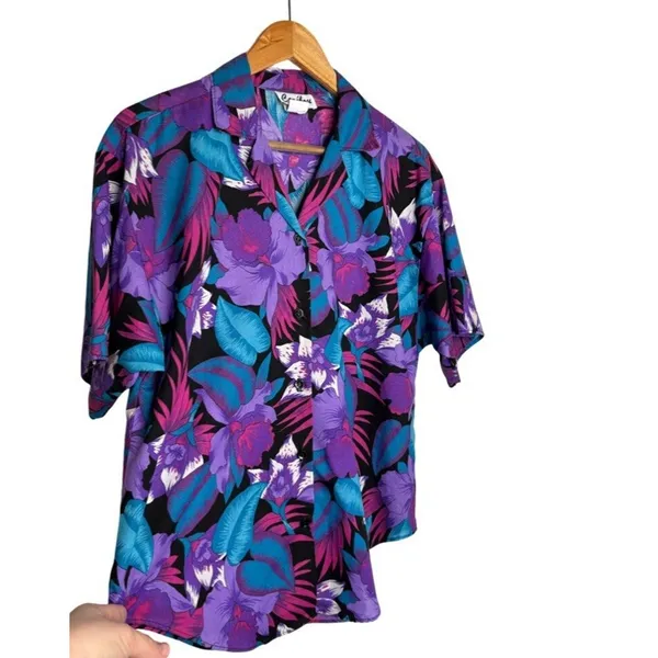 Caribou Button Up Hawaiian Size 12 Woman's Y2K Blue Purple Black Cotton Blend - Image 3