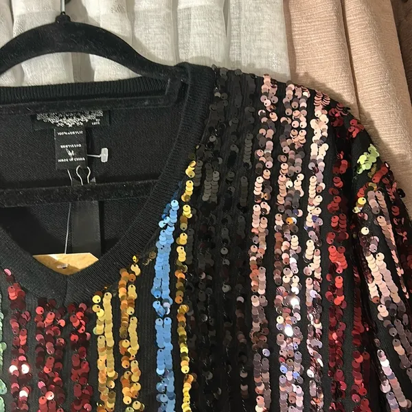 NWT Oliver.O Size M Sequined V Neckline Sweater Black Size M - Image 4
