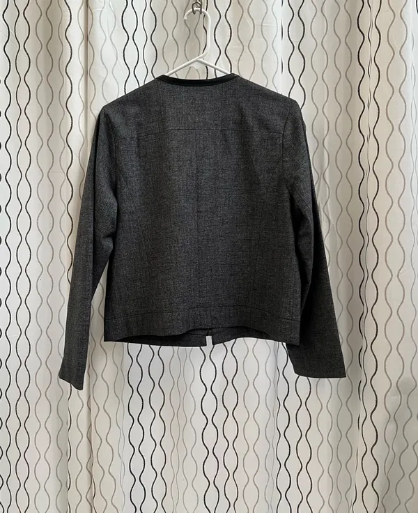 Gap Zippered Blazer size Medium - Image 2