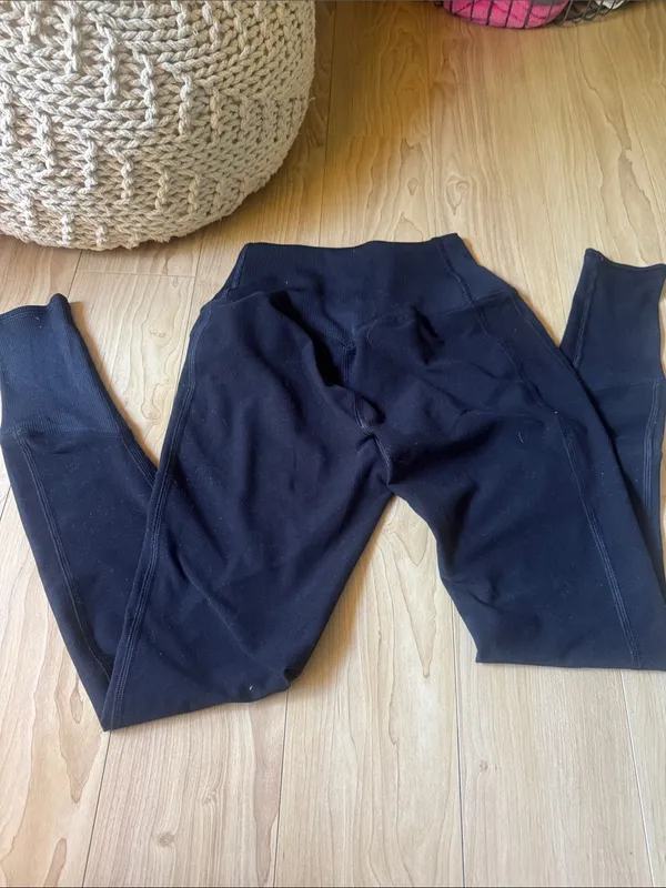 Alo Black High-Waist Athletic Leggings - Image 2