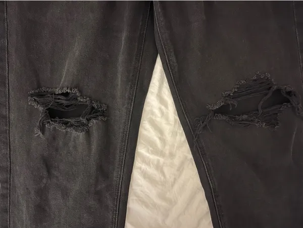 American Eagle Distressed Mom Straight Jeans - Image 3