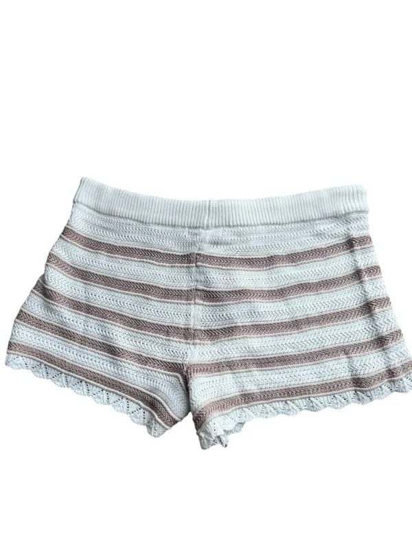 Madden NYC knit cloud dancer crochet beachy shorts Size XXXL - Image 3
