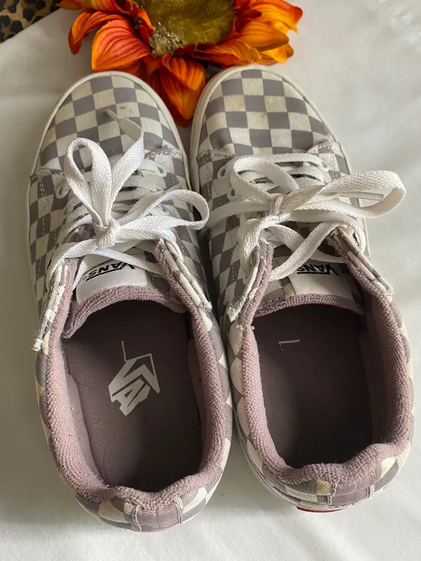 Vans Grey/White Checkered Low Top Sneakers | 7 | - Image 7
