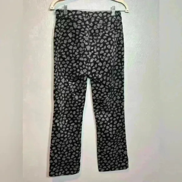 Ann Taylor Women's Five Pocket Kick Crop Pants Black Print Design‎ Size 2 - Image 4