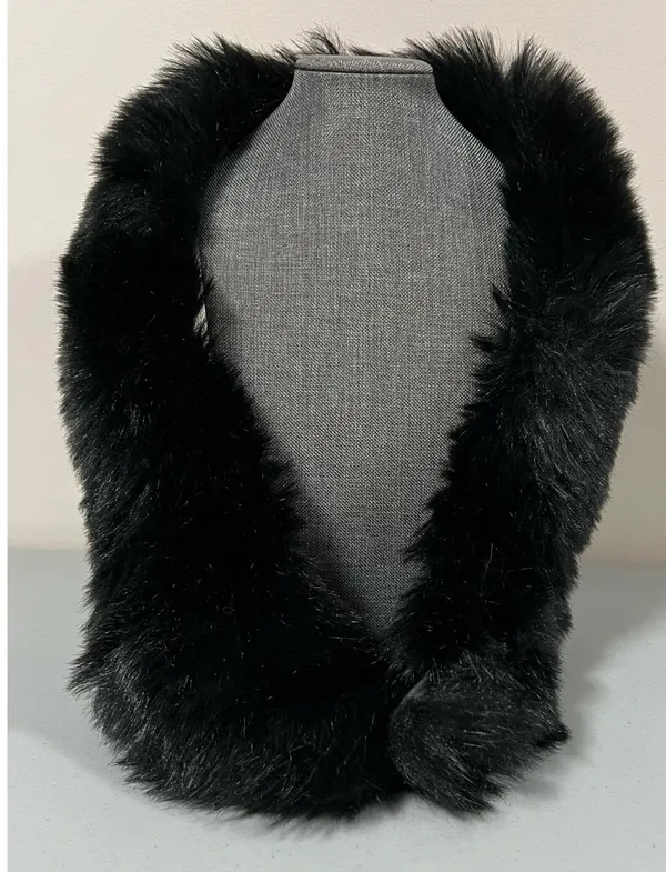 Black Fur Winter Scarf Shawl Wrap — Length: 30 in. 🖤 - Image 3