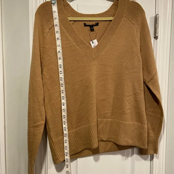 NWT Banana Republic Size S Tan Camel V Neck Long Sleeve Soft Pullover Sweater - Image 8
