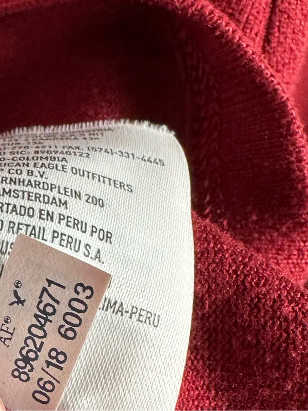 American Eagle Soft & Sexy Plush V-Neck Long Sleeve Tee‎ Red Size XS - Image 9