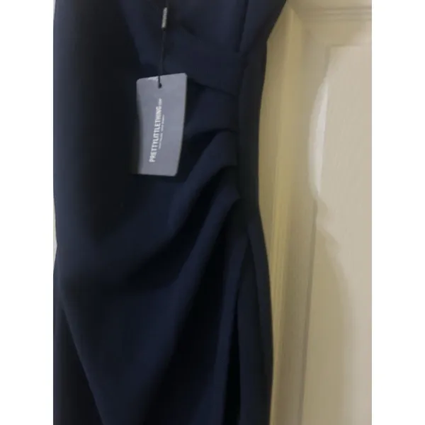 Pretty Little Thing Boutique Lauriell Navy Wrap Front Crepe Party Dress Sz 2 NEW - Image 7