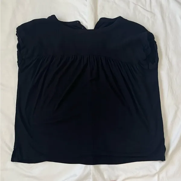 Loft Women’s Medium black tank top - Image 2