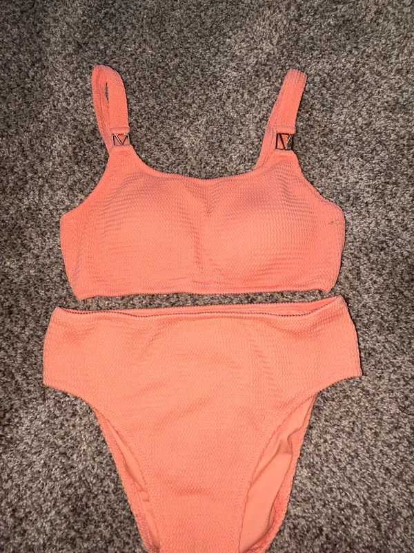 Victoria’s Secret Coral Textured Bikini Set L/XL - Image 9